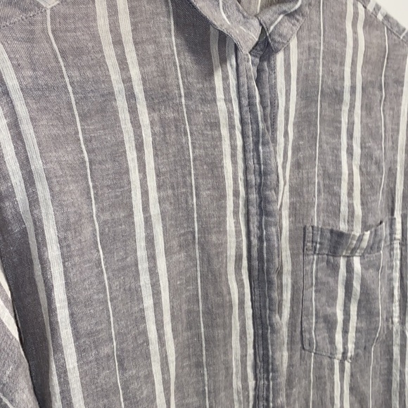 Lucky Brands XS Gray White Stripe Split Hem Button Up Shirt - Picture 14 of 14